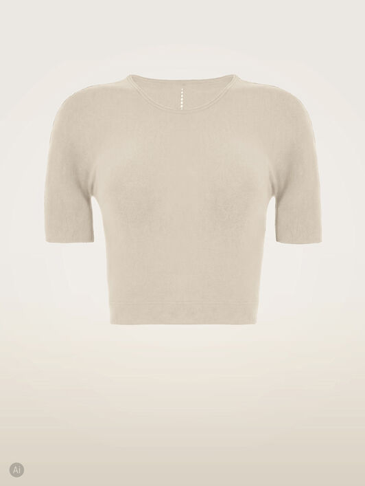 SEAMLESS FORM TOP SHORT SLEEVE SEAMLESS FORM TOP SHORT SLEEVE
