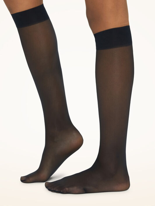 SATIN TOUCH 20 KNEE-HIGHS SATIN TOUCH 20 KNEE-HIGHS