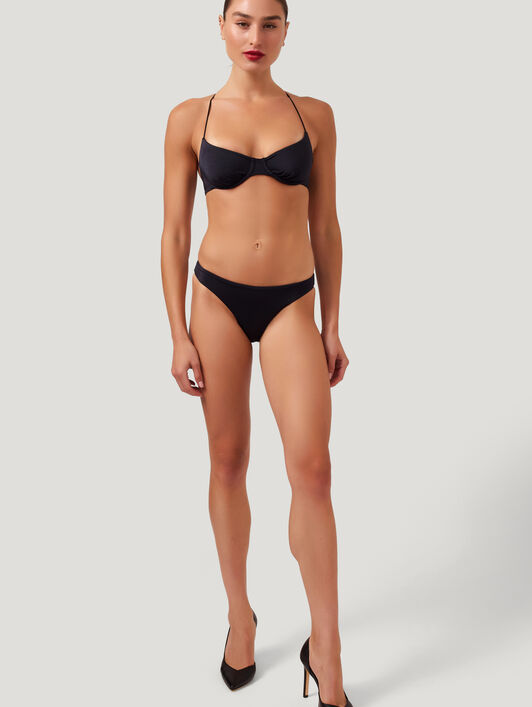 SIMPLE MINIMAL BRIEF