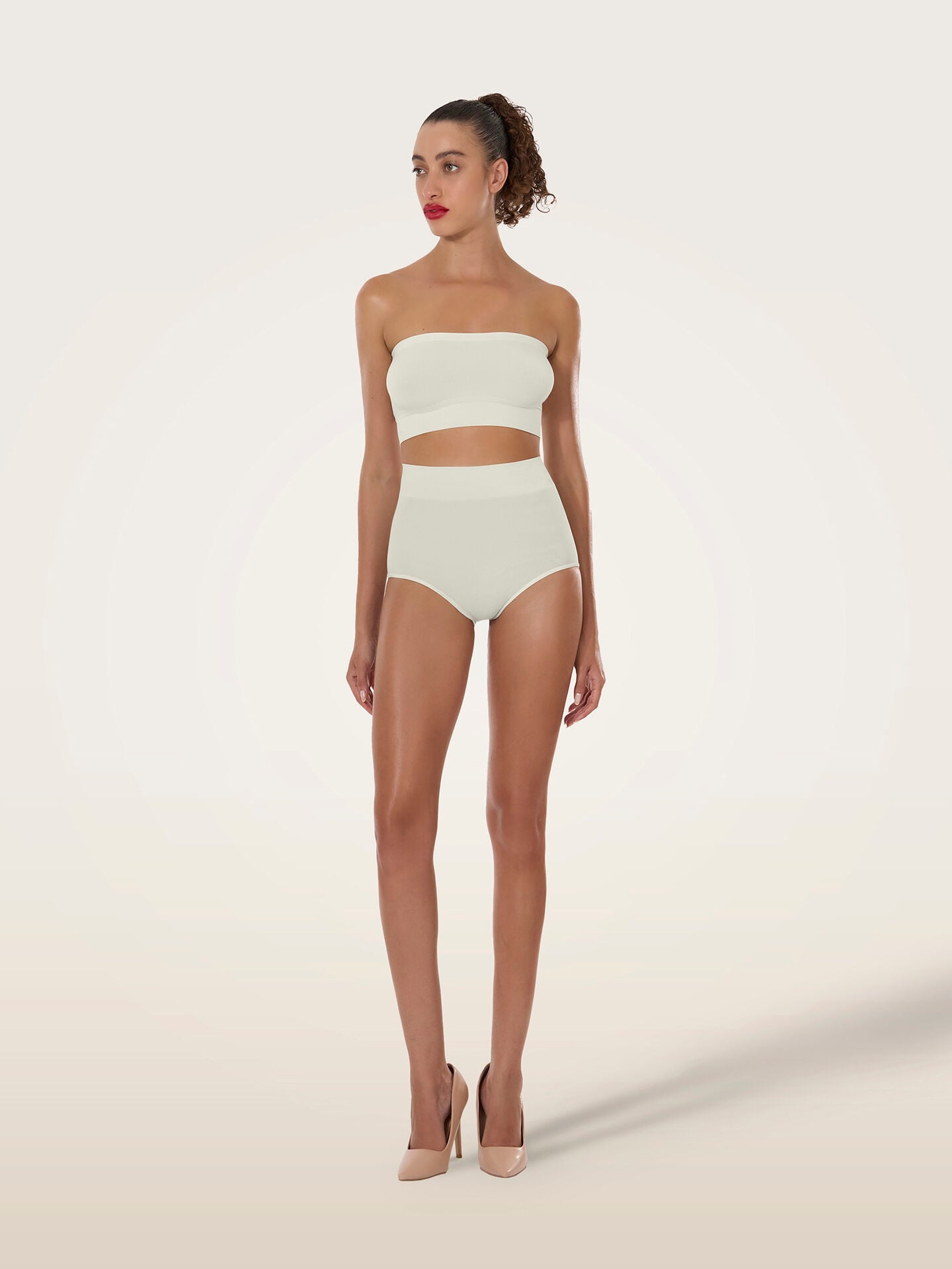 SEAMLESS TOP SLEEVELESS