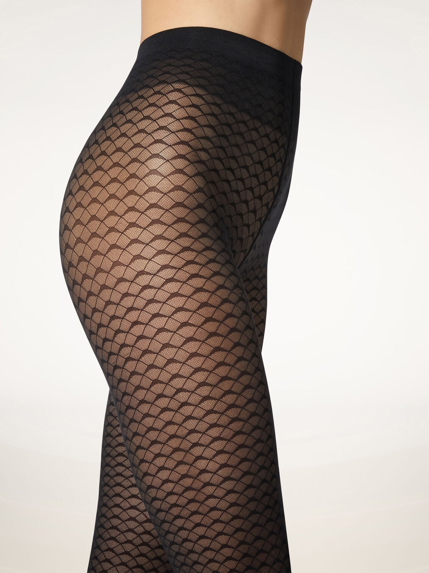 GRAPHIC PATTERN TIGHTS GRAPHIC PATTERN TIGHTS