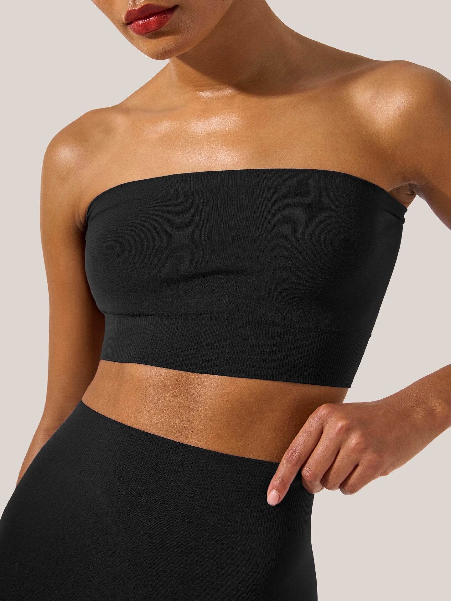 SEAMLESS TOP SLEEVELESS SEAMLESS TOP SLEEVELESS
