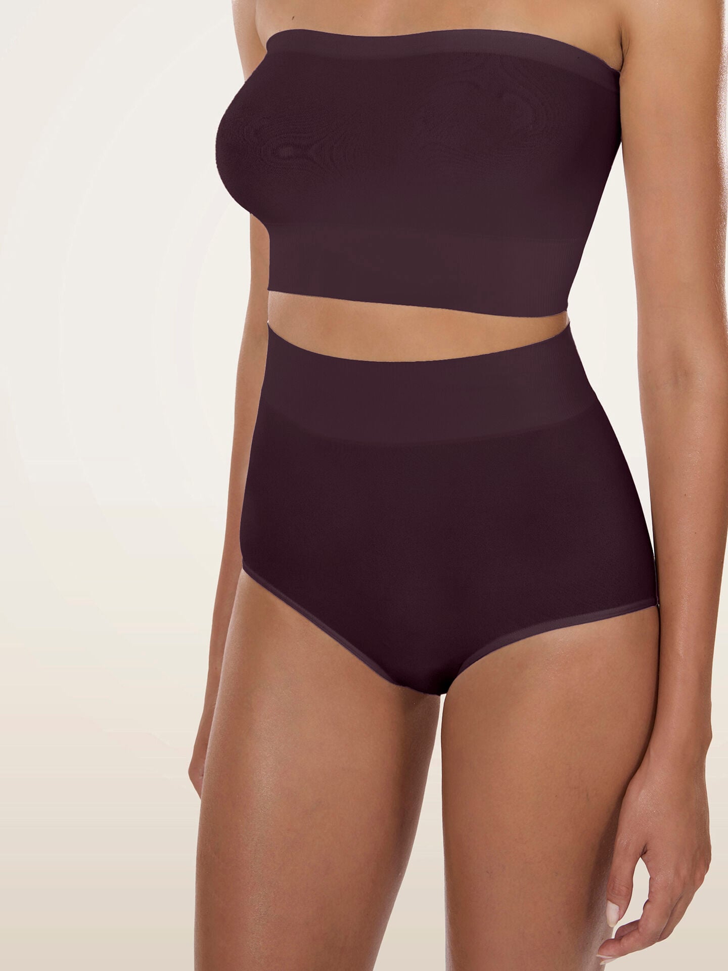 SEAMLESS TOP SLEEVELESS