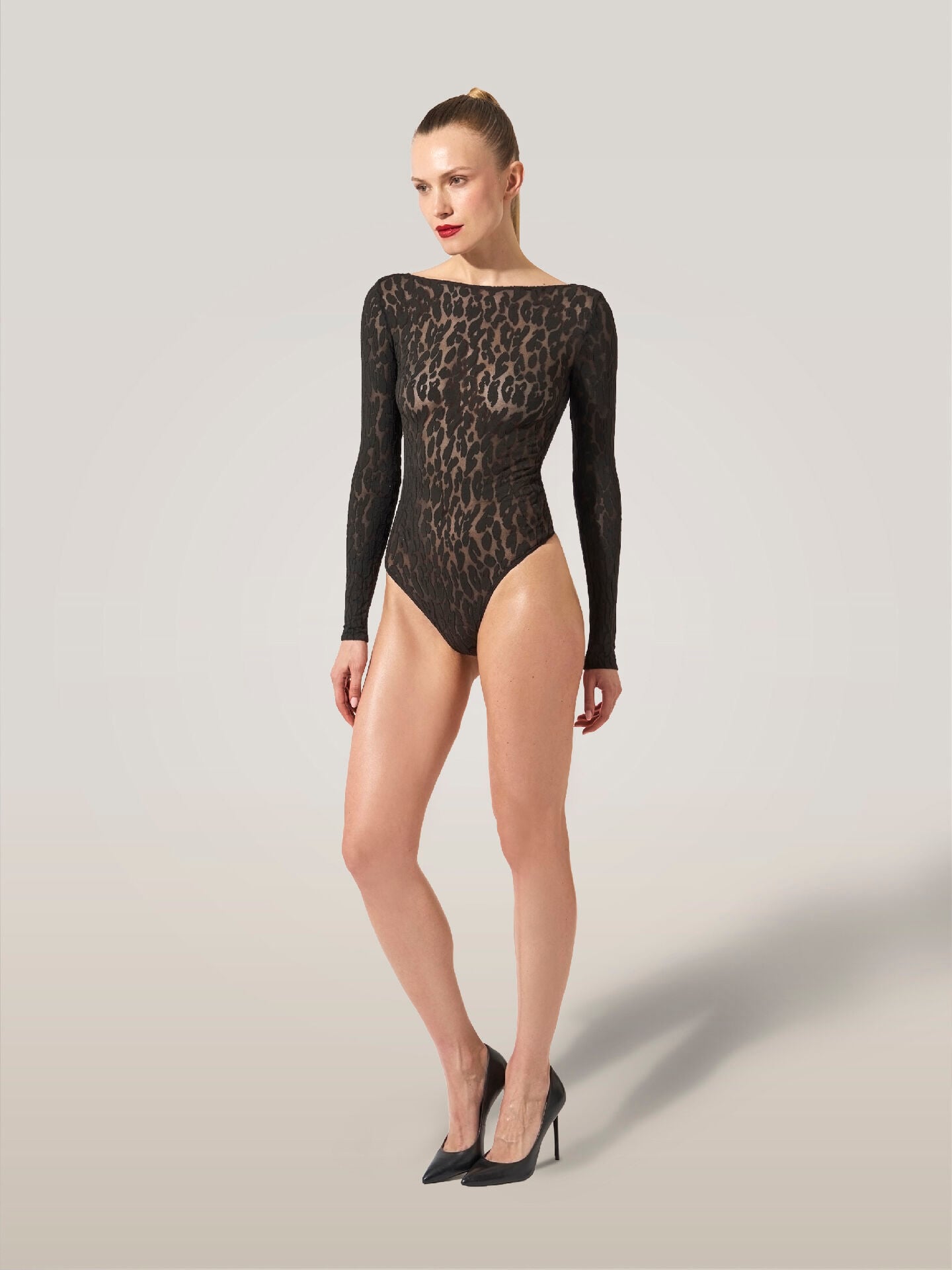 LEO STRING BODY LEO STRING BODY