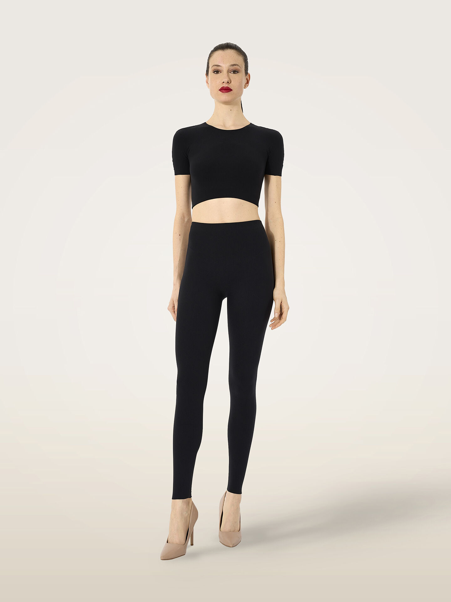 SEAMLESS FORM LEGGINGS SEAMLESS FORM LEGGINGS