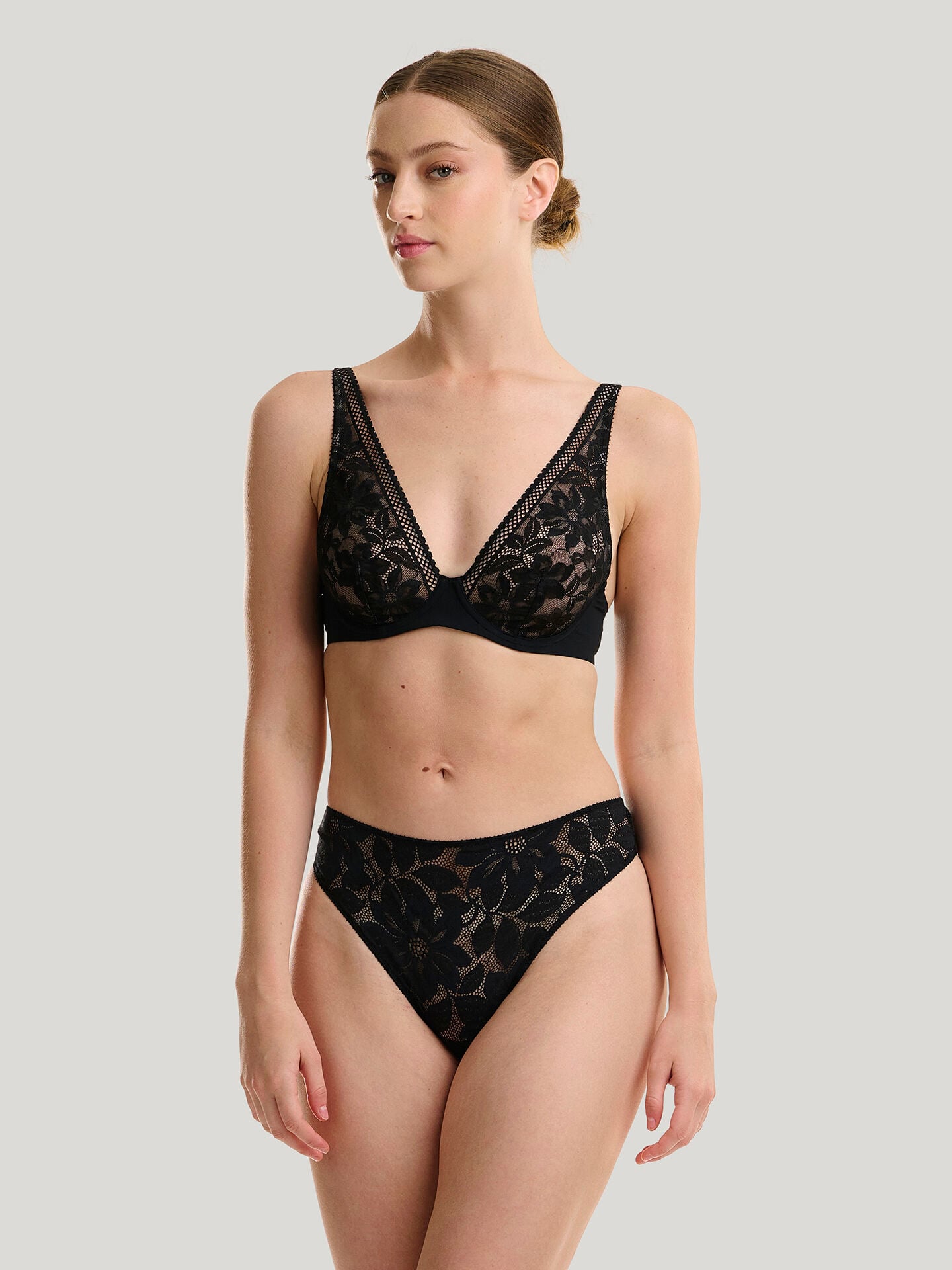 LACE BRA