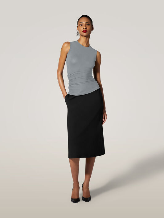 THE CREPE JERSEY TOP SLEEVELES THE CREPE JERSEY TOP SLEEVELES