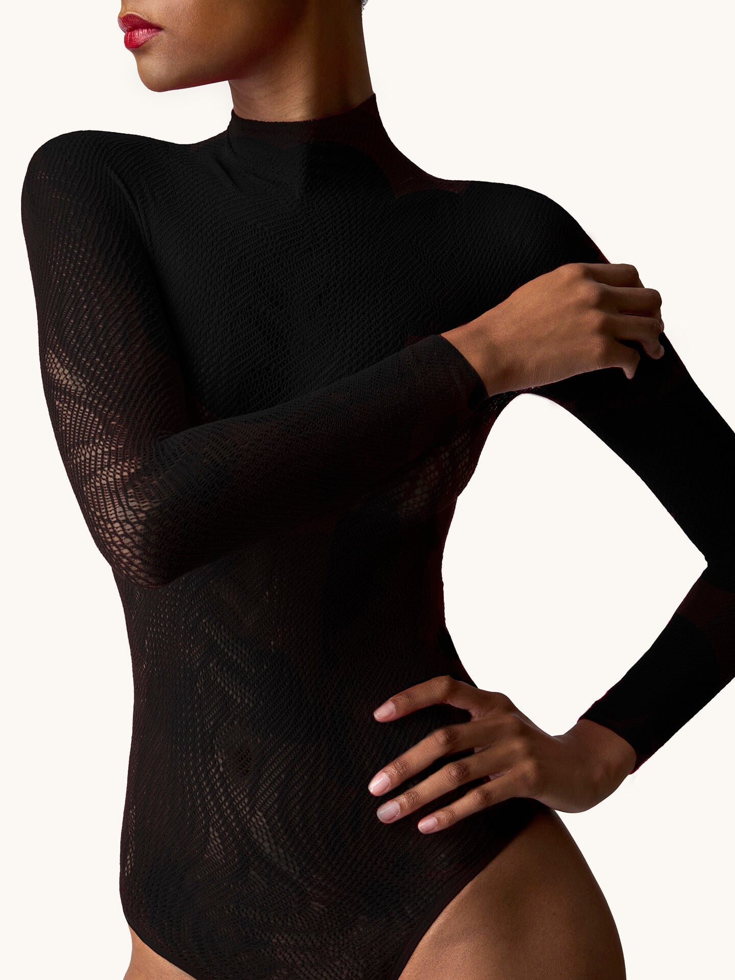 SNAKE NET STRING BODY SNAKE NET STRING BODY