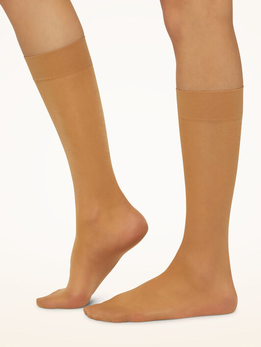 SATIN TOUCH 20 KNEE-HIGHS SATIN TOUCH 20 KNEE-HIGHS