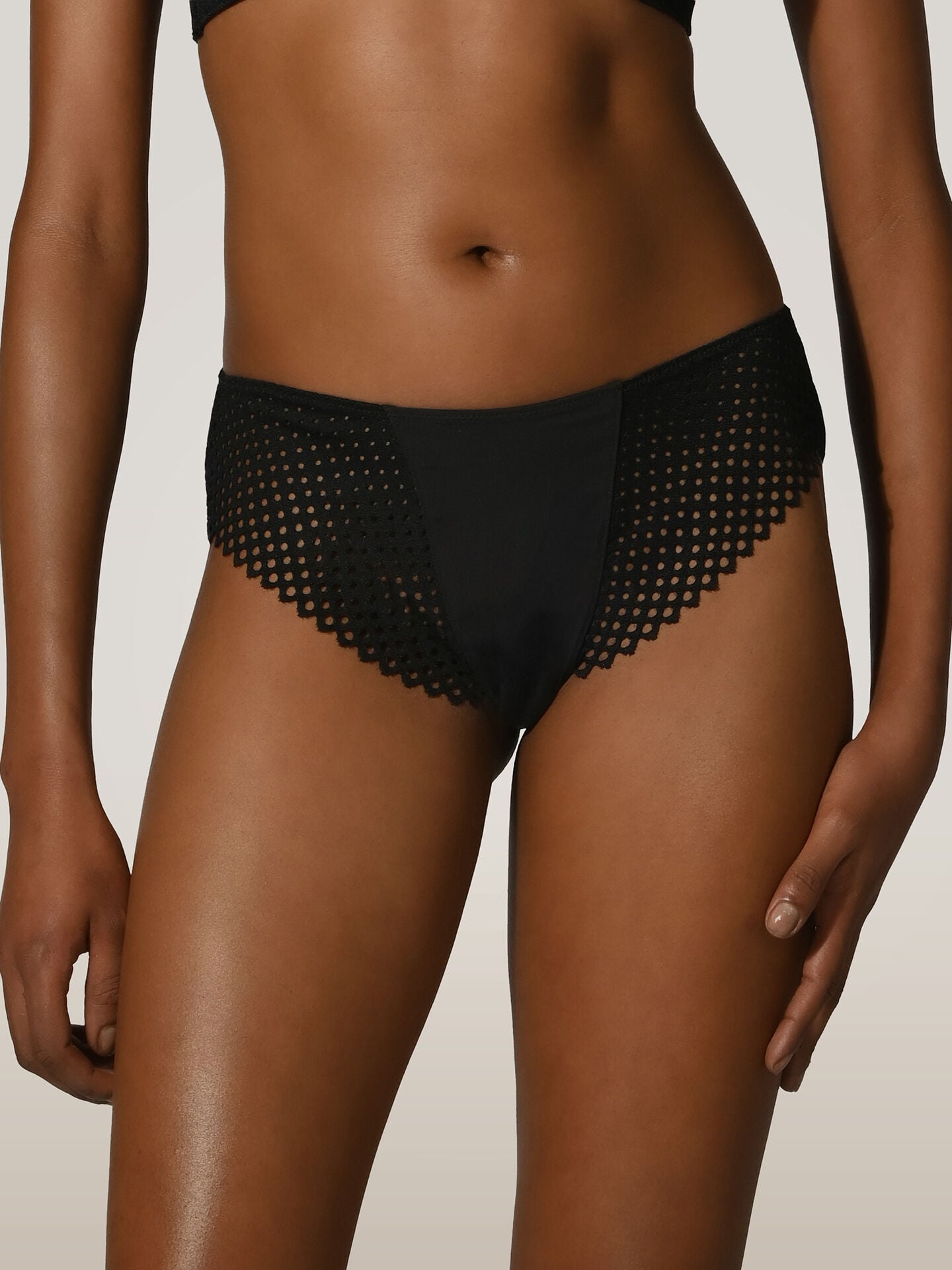 ROMANTIC NET BRIEF