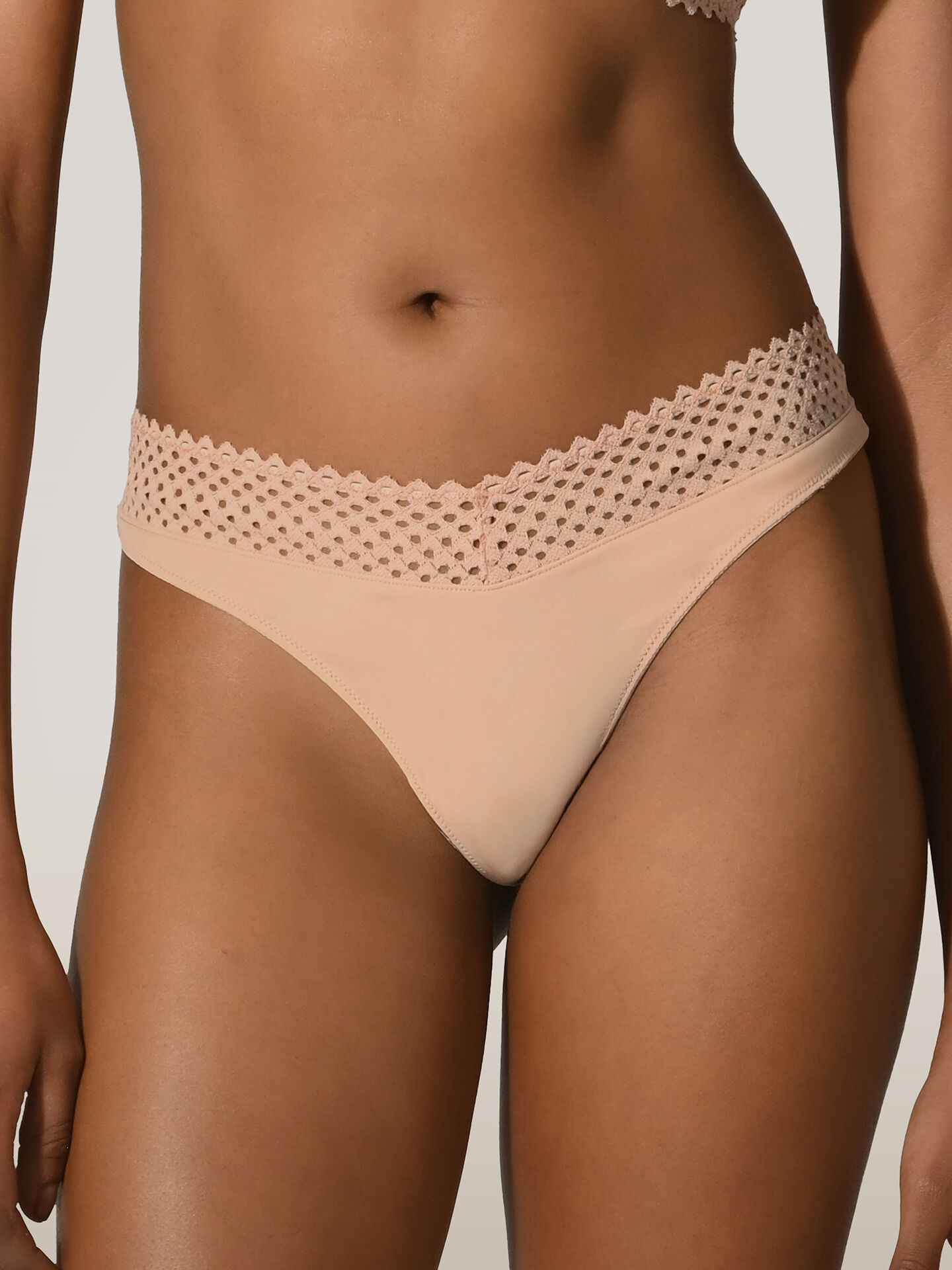 ROMANTIC NET STRING