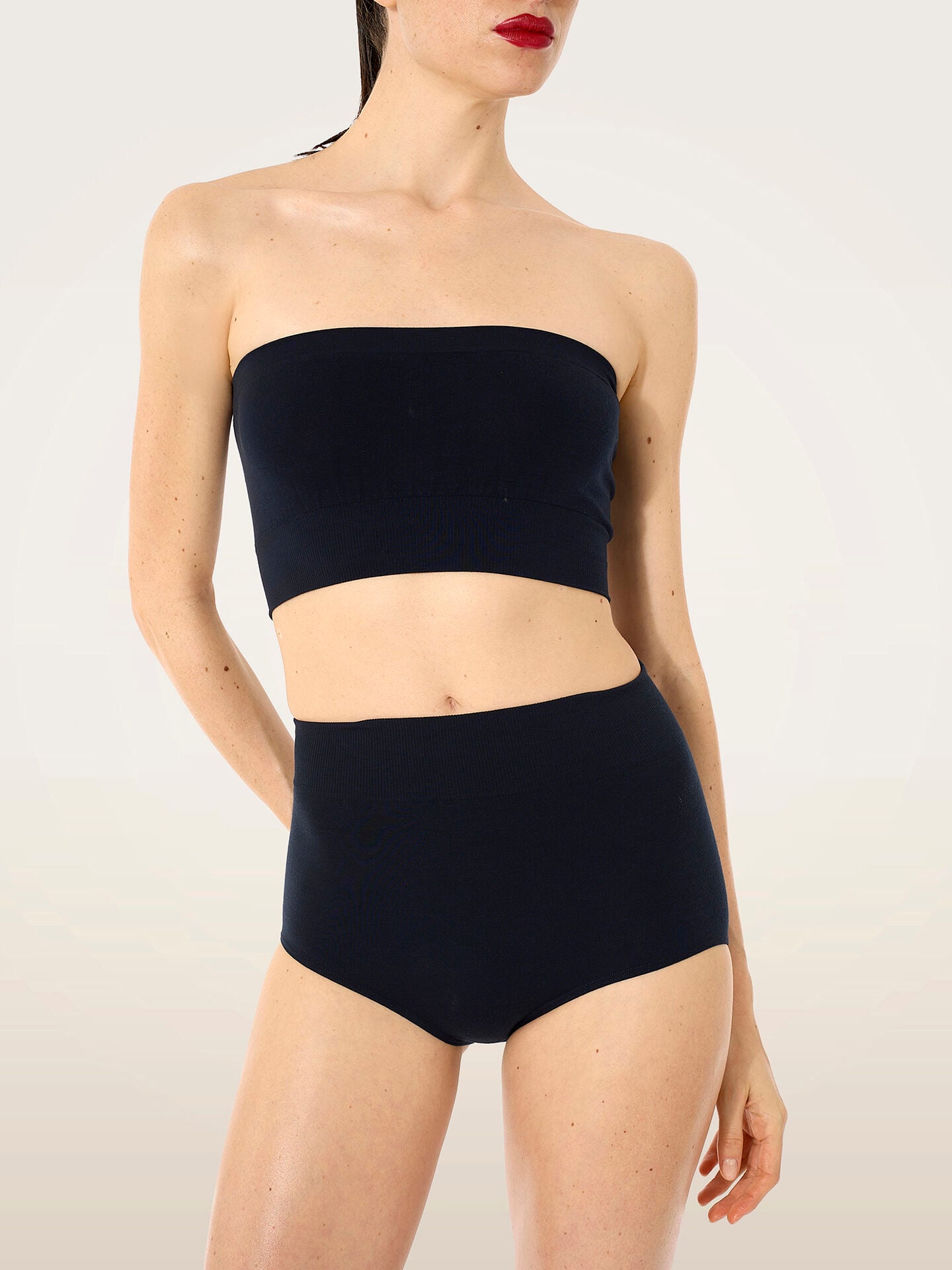SEAMLESS WOOL TOP SLEEVELESS SEAMLESS WOOL TOP SLEEVELESS