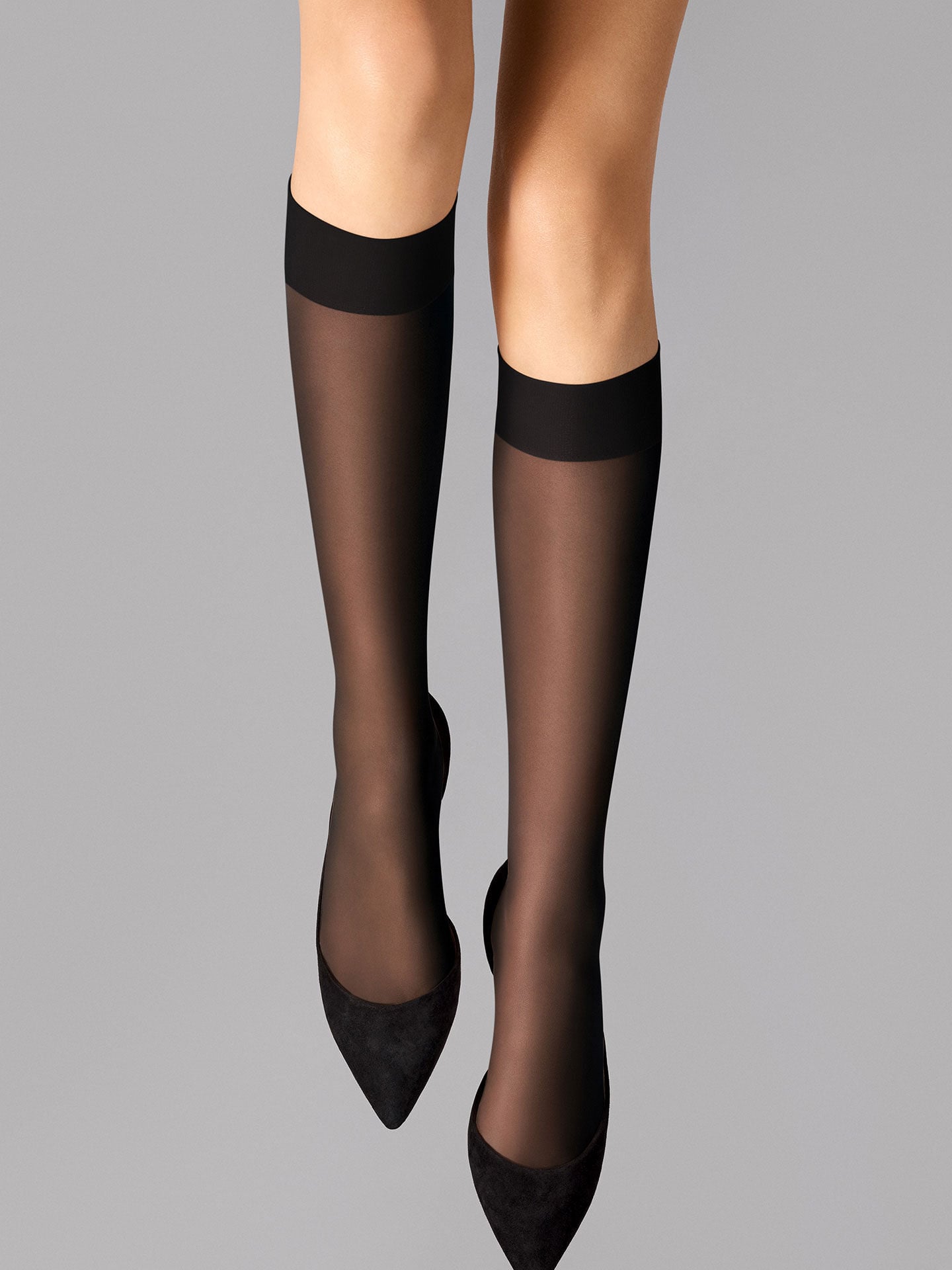 15 KNEE-HIGHS 15 KNEE-HIGHS