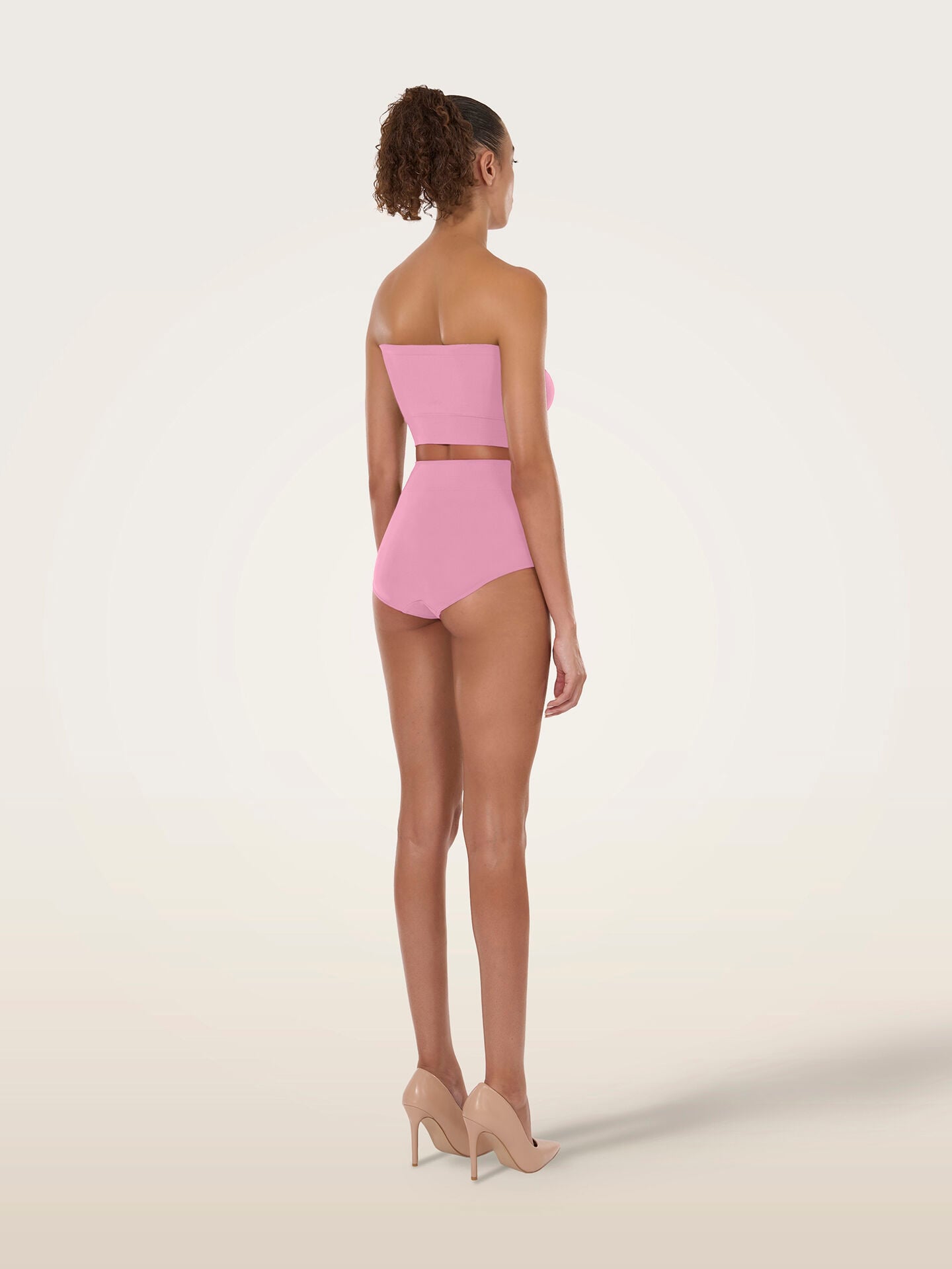SEAMLESS TOP SLEEVELESS