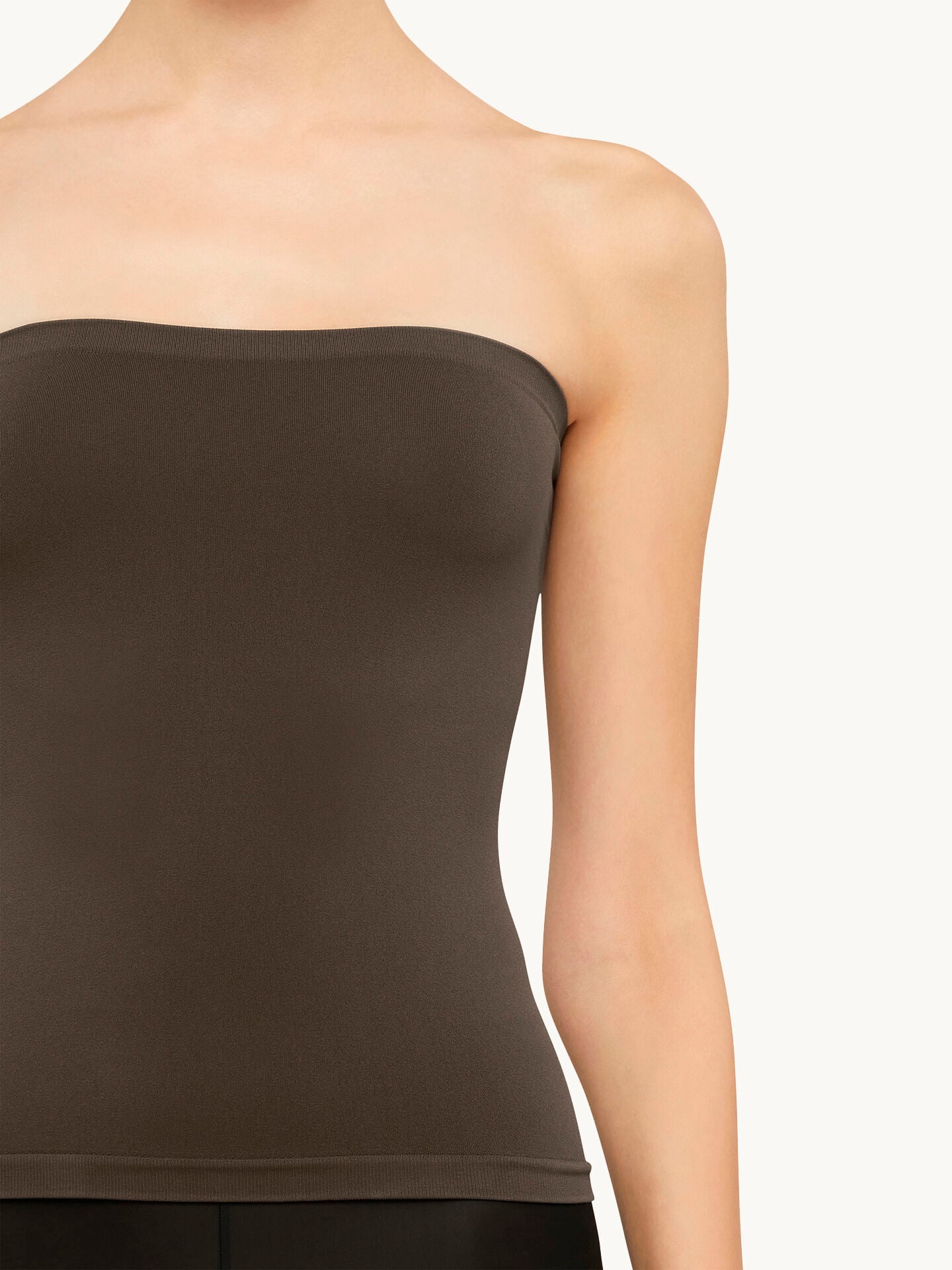 FATAL TOP SLEEVELESS FATAL TOP SLEEVELESS