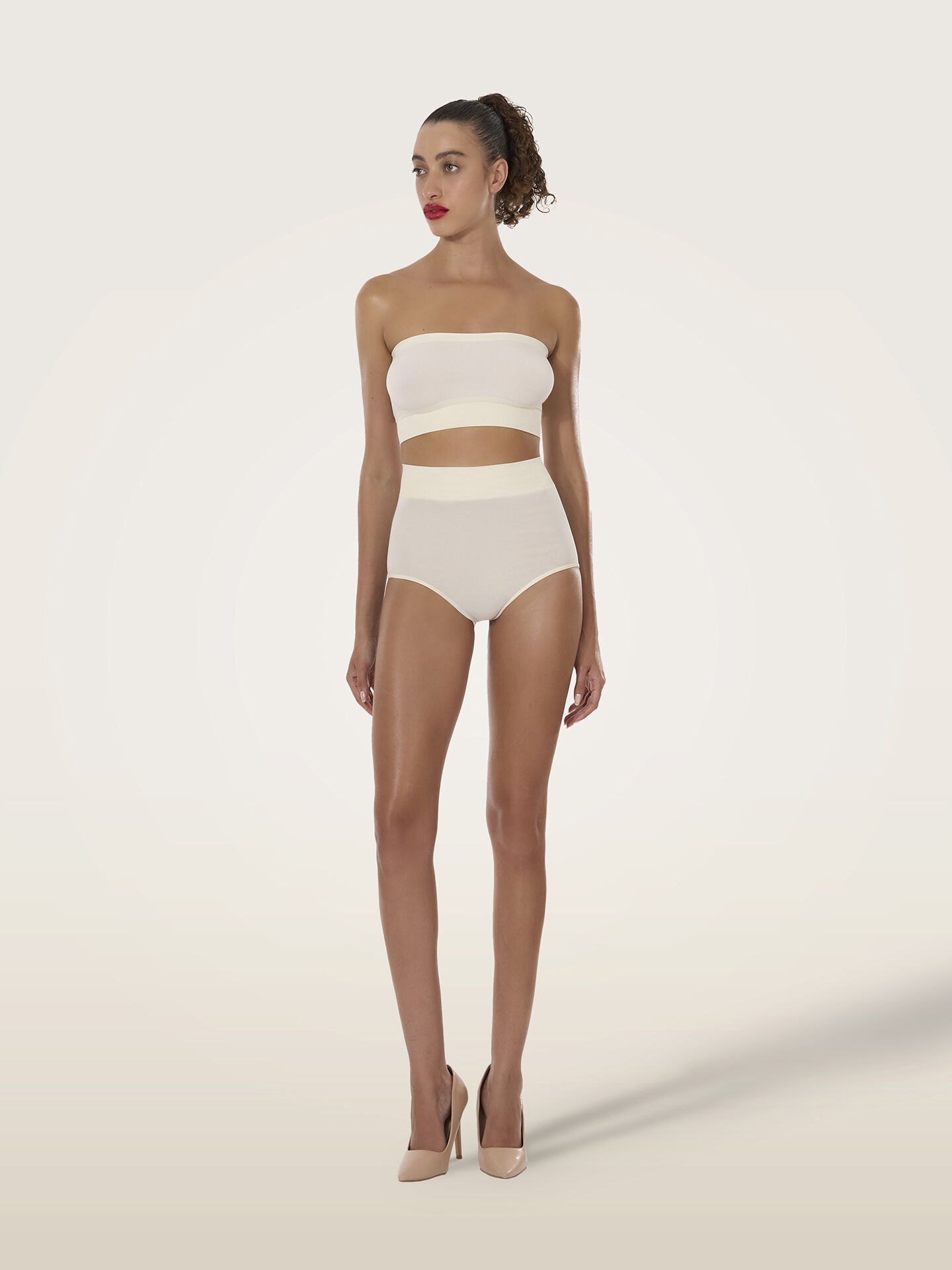 SEAMLESS TOP SLEEVELESS