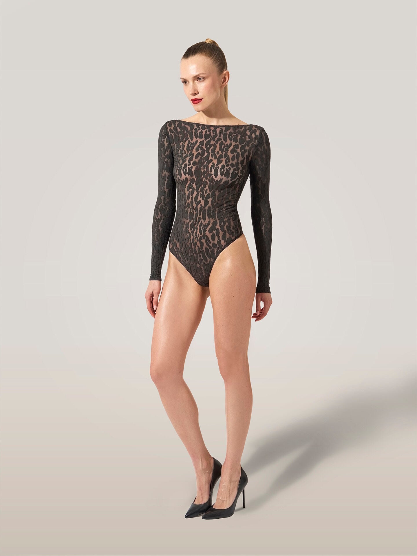 LEO STRING BODY LEO STRING BODY