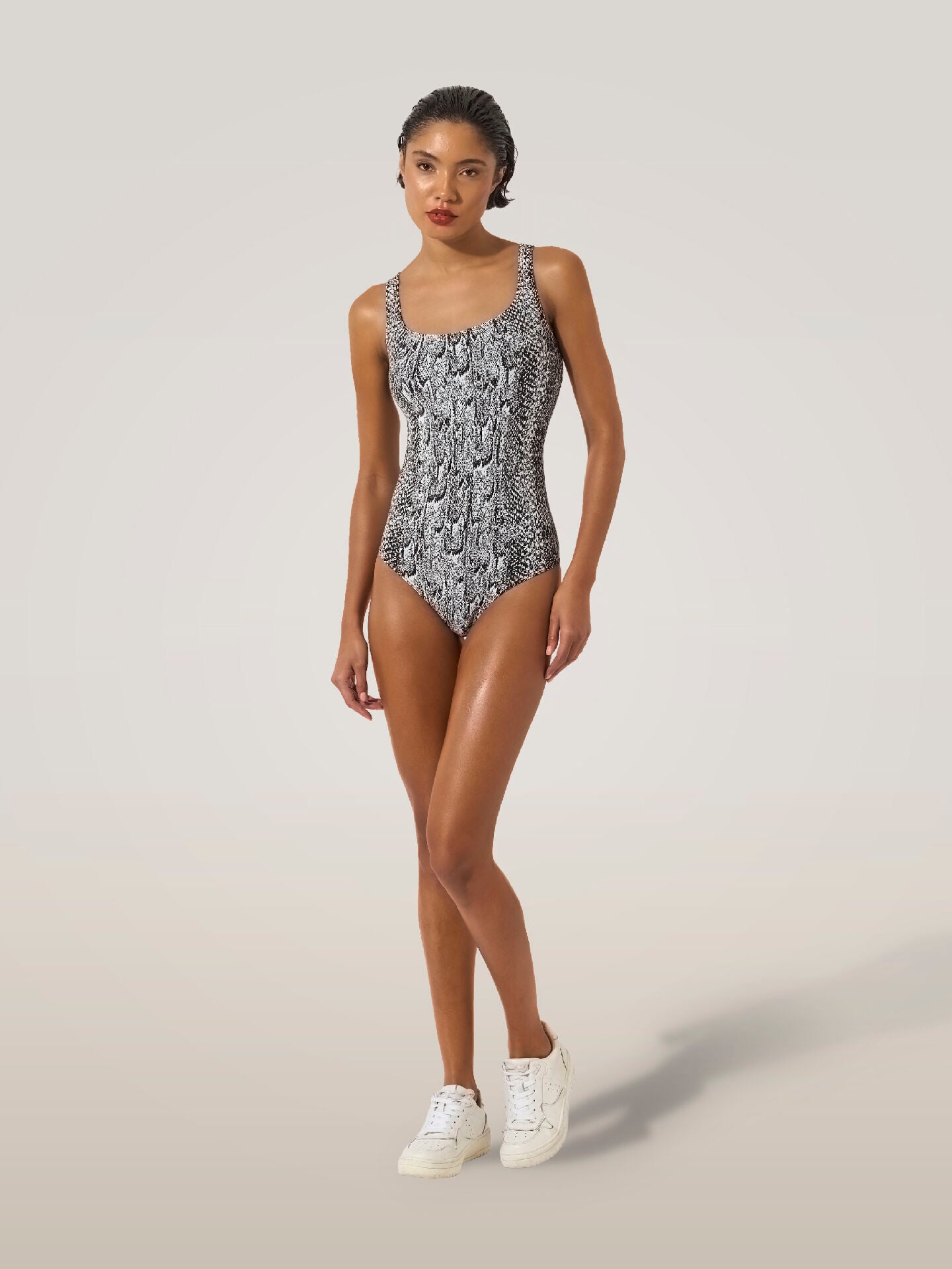 SEAMLESS PYTHON BODY SEAMLESS PYTHON BODY