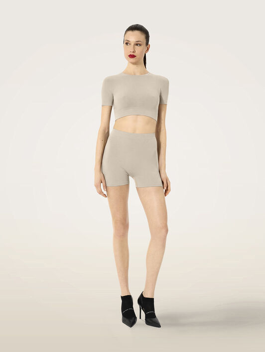 SEAMLESS FORM SHORTS SEAMLESS FORM SHORTS