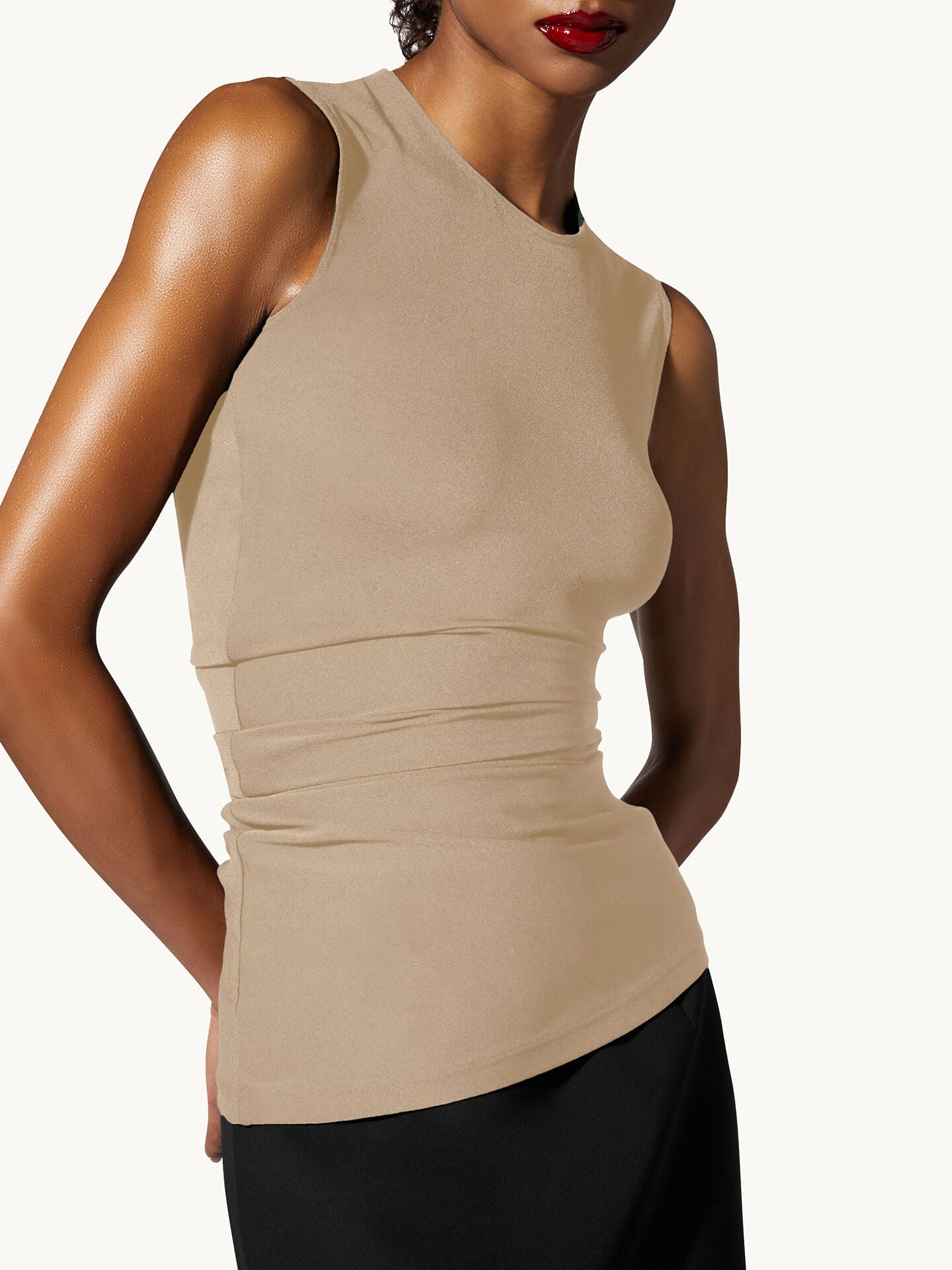 THE CREPE JERSEY TOP SLEEVELES THE CREPE JERSEY TOP SLEEVELES