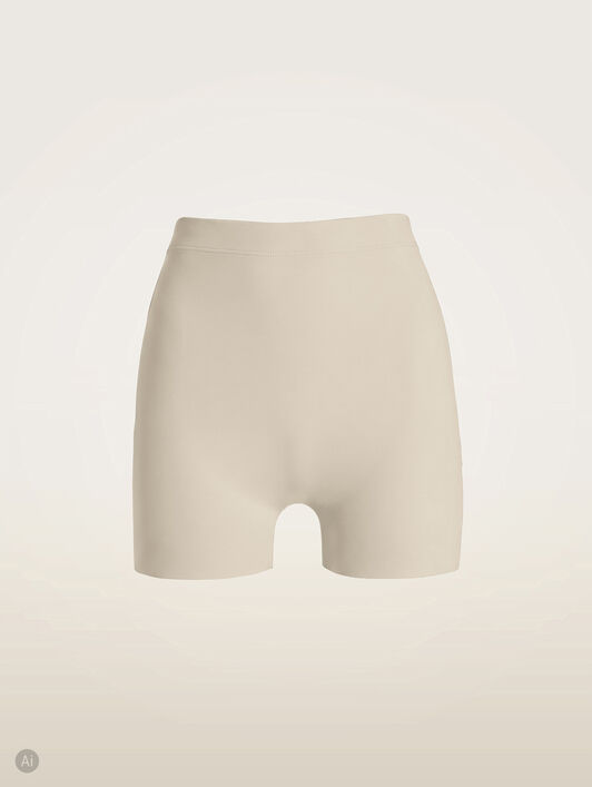 SEAMLESS FORM SHORTS