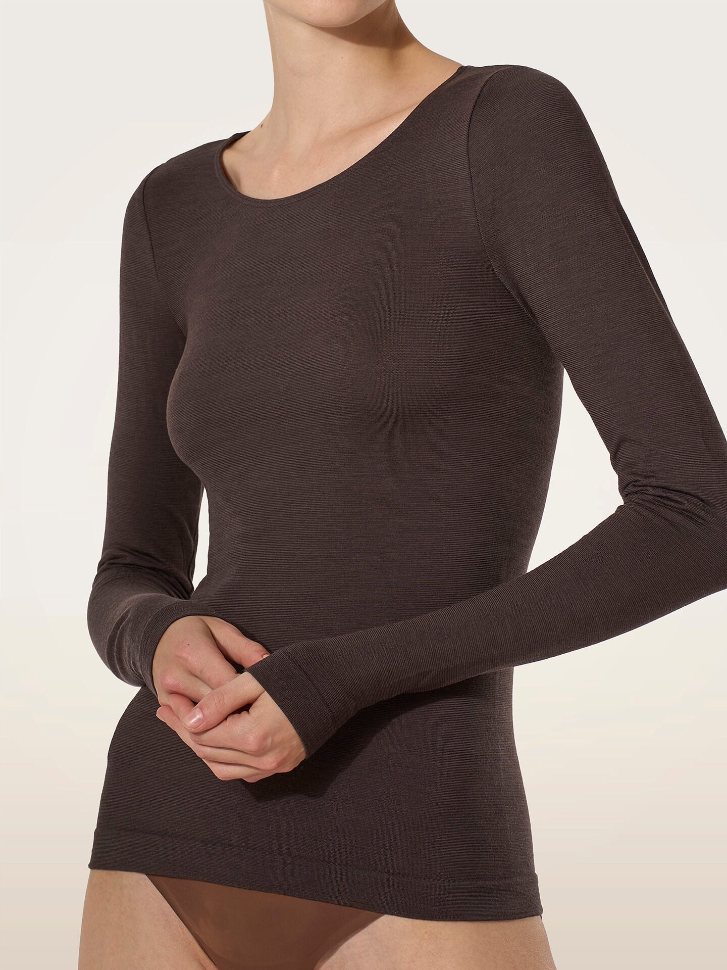 PURE WOOL TOP LONG SLEEVES